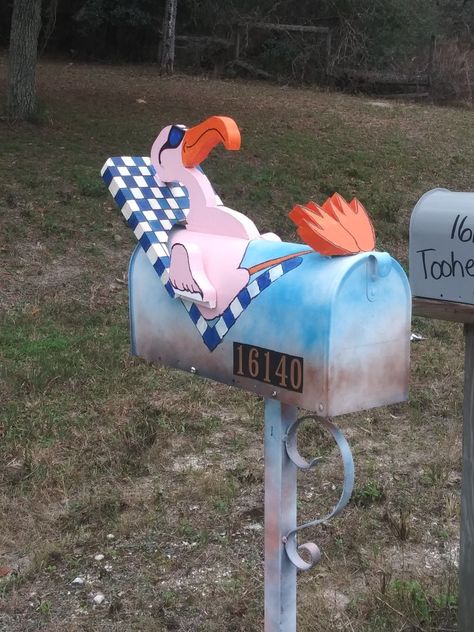 Custom Mailboxes Design, Chicken Mailbox Ideas, Cute Mail Box Ideas, Funny Mailbox Ideas, Mailbox Repurpose Ideas, Mailbox Art Ideas, Decorated Mailboxes Ideas, Beach Mailbox Ideas, Coastal Mailbox Ideas