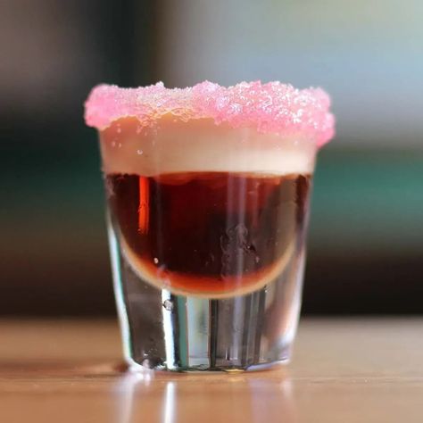 Jelly Donut Shot 2 Jelly Donut Shot Recipe, Dounts Recipes, Cheap Liquor, Jam Donut, Jelly Donut, How To Make Jelly, Caribbean Rum, Cream Liqueur, Baileys Irish