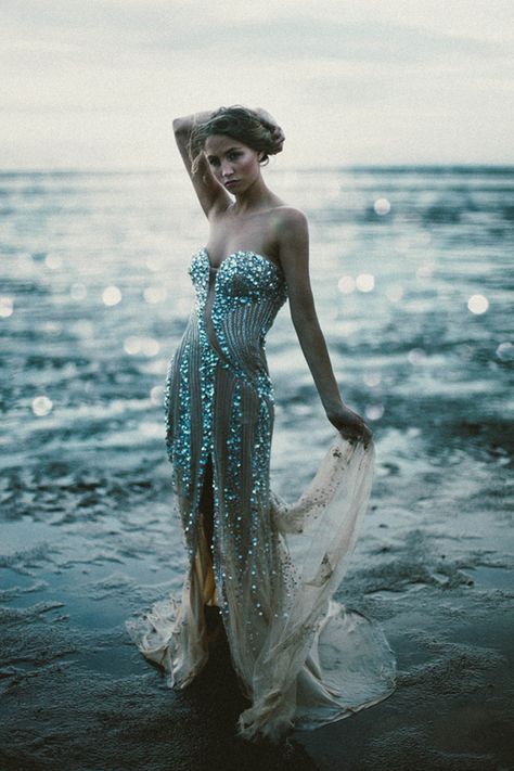 Fashion editorial beach shoot shot by Rosie Hardy. Makeup by me, model Chelsea Edge Teal Prom Dresses, 여름 스타일, Skirt Maxi, Vestidos Prom, Mermaid Dress, 여자 패션, Gorgeous Gowns, Beach Wedding Dress, Beautiful Gowns