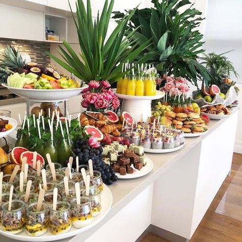 When Saturday mornings look like this ... 🌱 our breakfast grazing table installation complete with greenery and flowers ... 🌸 #gallivantgrazing #gallivantflorals Breakfast Grazing Table, Breakfast Buffet Table, Table Installation, Party Breakfast, Brunch Table, Breakfast Party, Grazing Table, Brunch Buffet, Birthday Brunch