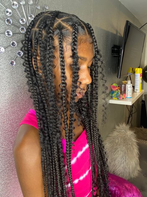 #bohemian #bohostyle #knotless #knotlessboxbraids #blackhairstyles #hairgoals Knotless Bohemian, Bohemian Knotless, Braids Medium, Jumbo Knotless, Small Knotless, Kids Box Braids, Big Braids, Bohemian Braids, Colored Braids