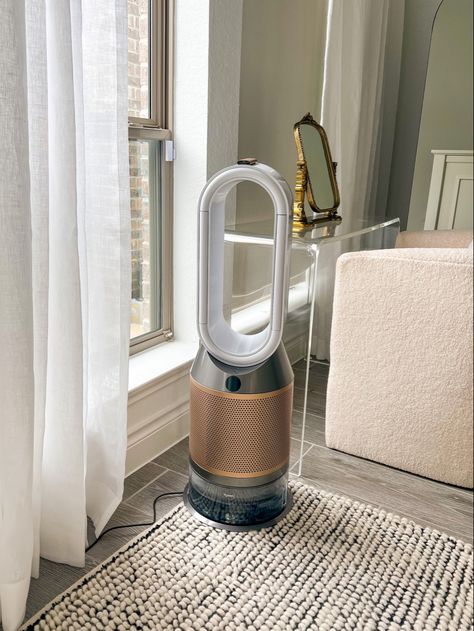 This is my dyson purifier humidifier that I use in every room! I absolutely love them! Dyson Air Purifier And Humidifier, Air Purifier And Humidifier, Dyson Air Purifier Living Room, Air Purifier Dyson, Dyson Fan In Bedroom, Air Purifier Aesthetic, Dyson Humidifier, Humidifier Aesthetic, Dyson Aesthetic