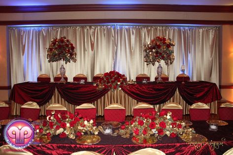 Quince court table Red Main Table Quinceanera, Quince Main Table Ideas Red, Quinceanera Main Table Ideas Red, Court Table Quinceanera, Red Quinceanera Ideas Decor, Main Table Quinceanera, Quince Court Table, Charro Quinceanera Theme, Red Quinceanera Theme