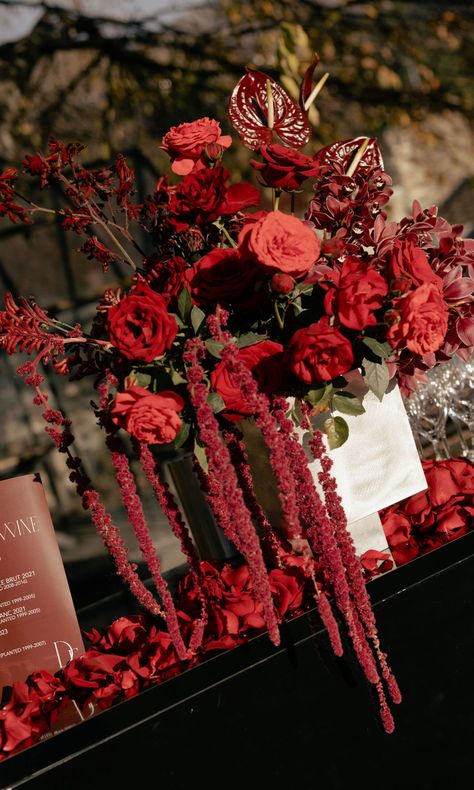 Bold Winter Wedding, Red Cocktail Table Decor, Red And Gold Flower Arrangements, Red Rose Wedding Flowers, Red Roses Flower Arrangement, Aussie Wedding, Bar Florals, Cocktail Table Decor, Christmas Gala