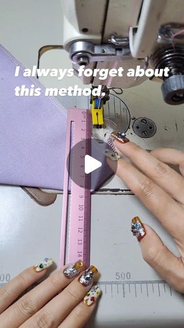 How To Sew Corners, Sewing Corners, Fashion Sewing Projects, Pet Instagram, Sewing Couture, Sewing Corner, Sewing Hems, Sewing Tricks, Sewing Machine Basics