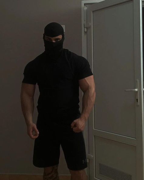 Big Guy Aesthetic, Bulk Physique Men, Boy Types Guys, Russian Man Aesthetic, Russian Men Aesthetic, Guy With Mask, Big Muscular Man, Floptok Pfp, Thick Body Reference