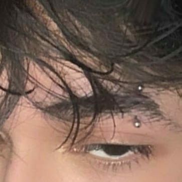 Eyebrow Ring Men, Face Peircings Guys, Mens Face Piercings, Men With Piercings Aesthetic, Eye Brow Piercing Boy, Eyebrow Piercings Aesthetic, Mens Eyebrow Piercing, Facial Piercings Men, Boys With Piercing