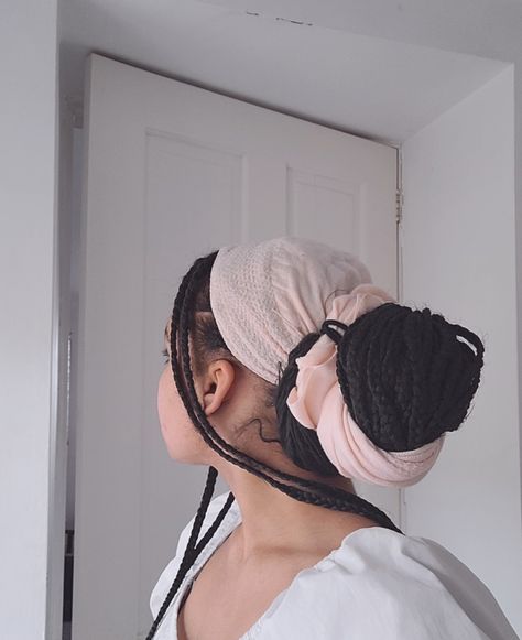 Pink Head Wrap, Black Headwrap, Pink Headwrap, Pink Head, Hair Black, Girl Hair, Head Wrap, Black Girls Hairstyles, Pink And Black