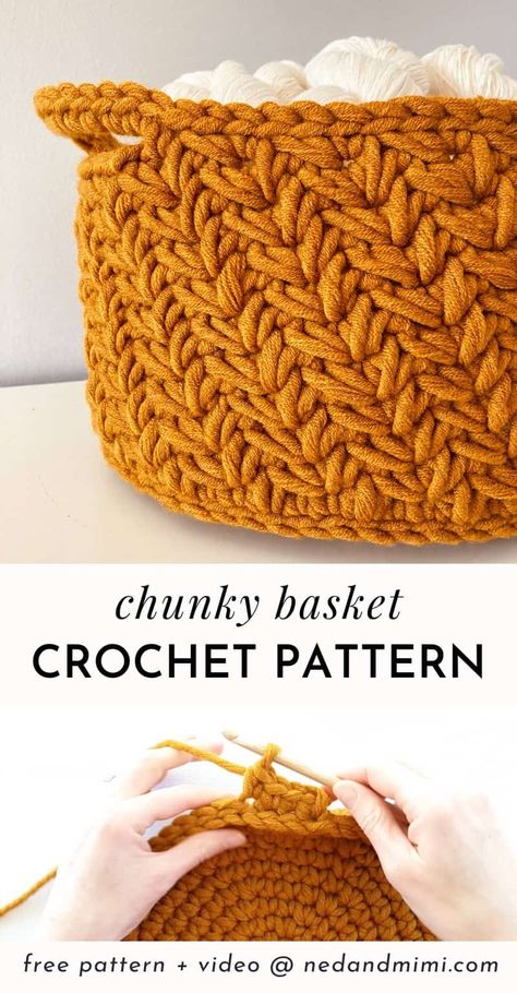 This chunky crochet basket has a such a unique texture, thanks to the diagonal chevron stitch pattern. The basket is crocheted with super bulky (#6 yarn) so it works up very quickly. If this stitch pattern is new to you, then please do check out the video tutorial below! Crochet Basket Pattern Free, Basket Crochet, Crochet Baskets, Chevron Stitch, Confection Au Crochet, Basket Pattern, Crochet Basket Pattern, Crochet Clutch, Crochet Simple