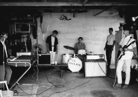 garage band Basement Garage, 1960s Music, Wall Of Sound, Rock Aesthetic, Noise Pollution, Punk Aesthetic, Local Bands, Swinging Sixties, Garage Band