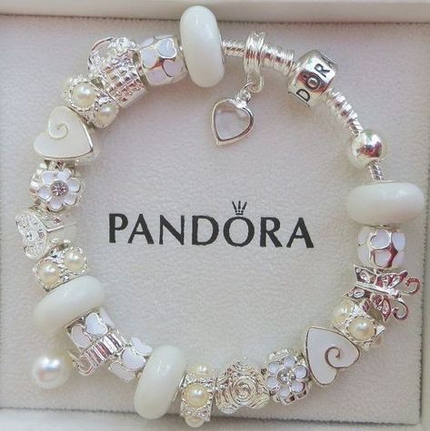 Pandora Bracelet Charms Ideas, Pandora Bracelet Designs, Charms Pandora, Bracelet Pandora, Pandora Rings, Pandora Bracelet Charms, Jewelry Outfit, Pandora Bracelets, Girly Jewelry