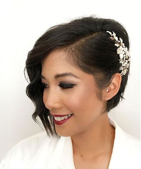 Chic Braided Wedding Hairstyles Bridal Glamour Pixie Wedding Hair, Short Bridal Hair, Bob Wedding Hairstyles, Formal Hairstyles For Short Hair, Bridal Updos, Short Hair Bride, Beautiful Wedding Hair, Wedding Hair Side, Wedding Hairstyles Bride