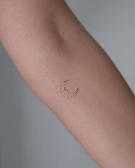 Mini Moon Tattoo Design, Tiny Moon Tattoo Finger, Fine Line Moon And Stars Tattoo, Crescent Moon Tattoo With Face, Fine Line Crescent Moon Tattoo, Moon Stamp Tattoo, Pretty Moon Tattoos, Moon Tattoo Designs Minimalist, Moon Tattoo Face