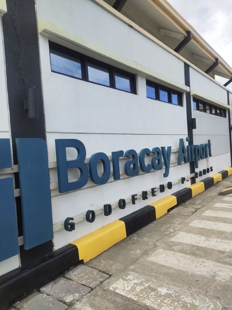 Boracay Prank Photo, Boracay Aesthetic, Book Cover Art Design, Boracay Philippines, Airport Aesthetic, Alcohol Party, Pretty Pics, Philippines Travel, Boracay