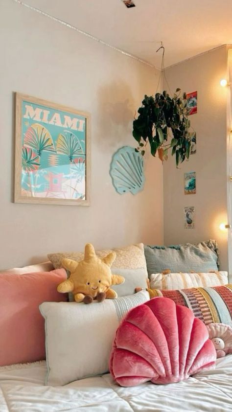 Surf Room Decor, Coastal Room Decor, Summer Room Decor, Beach Room Decor, Surf Room, Beachy Room, Cute Bedroom Ideas, Girly Room, Preppy Room