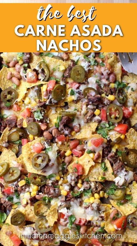 Mexican Nachos Recipe, Nacho Dips, Nacho Bar Ideas, Nachos In Oven, Carne Asada Nachos, Asada Nachos, Nacho Recipes, Steak Nachos, Mexican Food Dishes