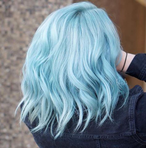 Pastel Curly Hair, Cool Hair Dye Ideas, Mint Blue Hair, Blue Blonde Hair, Blonde And Blue Hair, Stylish Hair Colors, Catalog Ideas, Light Blue Hair, Blonde Streaks