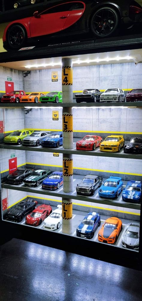 Hotwheel Car Storage, Toy Car Shelf Ideas, Display For Hot Wheels Cars, Shelf For Hot Wheels Cars, Model Car Shelf Ideas, Lego Car Garage Ideas, Hot Wheels Car Display, Rc Car Display Ideas, Model Cars Display Ideas