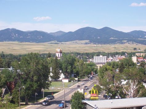 lewistown mt | lewistown mt detailed profile lewistown mt houses data montana forum Lewistown Montana, Abandoned Town, Montana Homes, Home Id, Big Sky Country, Middle Of Nowhere, Big Sky, Beautiful Sky, Cultural Heritage