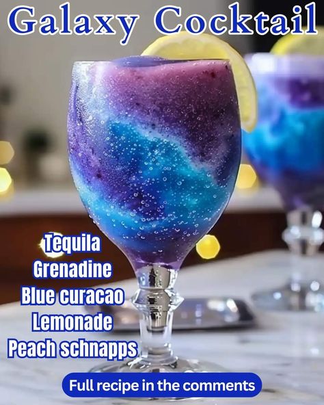 Galaxy Alcohol Drinks, Space Cocktails Drinks, Alien Themed Cocktails, Cool Cocktail Ideas, Fun Drinks Alcohol Recipes, Science Cocktails, Galaxy Mocktail, Funky Cocktails, Space Drinks