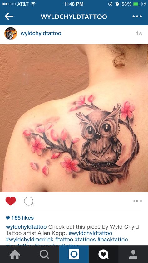 Owl and cherry blossom tattoo An Owl Tattoo, Goth Symbols, Girl Back Tattoos, Branch Tattoo, Owl Tattoo Design, Geniale Tattoos, Blossom Tattoo, Cherry Blossom Tattoo, Floral Tattoo Design