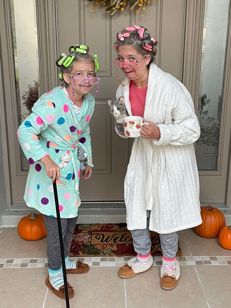 Old Folks Day Spirit Week, Dressing Up As Grandma, Cute Old Lady Costume, Halloween Costumes Grandma, Diy Old Person Costume For Kids, Old Lady Halloween Costume For Kids, Grandma Day Spirit Week, Old Lady Spirit Week, Diy Senior Citizen Costume