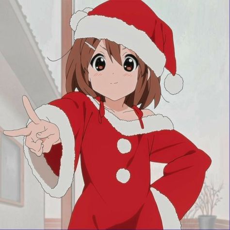 Cute Christmas Icons Anime, Anime Christmas Aesthetic, Christmas Drawing Anime, Anime Christmas Icons Aesthetic, Anime Xmas Icon, Christmas Pfp Girl, Christmas Discord Pfp, Anime Pfp Christmas, Christmas Icons Anime