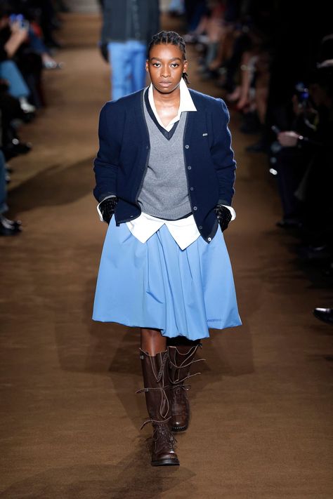 Miu Miu Ready To Wear Fall Winter 2024 Paris – NOWFASHION Gilet Outfit Women, Vest Street Style, Gilet Outfit, Paris Fashion Week Runway, Woman Vest, Fall Winter 2024, Vest Outfits, Winter 2024, Paris Fashion