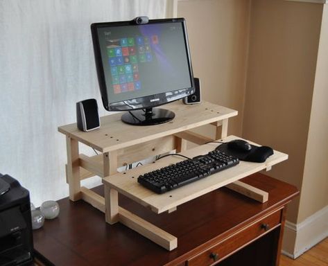 Cute And Utilitarian Computer Table Designs - Bored Art Computer Desk Diy, Diy Desk Organization, Meja Laptop, Computer Table Design, Diy Standing Desk, Woodworking Desk Plans, Diy Desk Plans, Diy Computer Desk, Diy Projects Plans