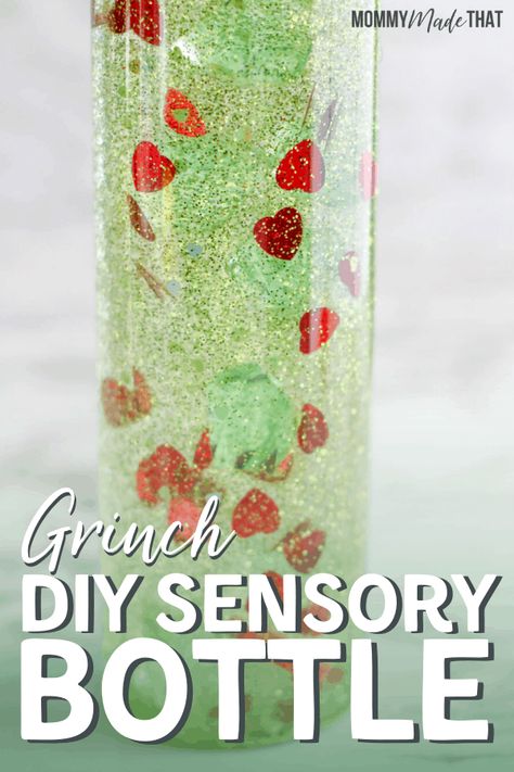 Cute christmas grinch sensory bottles. These DIY sensory toys are perfect for a fun holiday craft for toddlers and preschoolers. Glitter Sensory Bottles, Diy Sensory Toys, Calm Down Jar, Winter Sensory, Christmas Sensory, Calm Down Bottle, Grinch Crafts, Fun Holiday Crafts, Discovery Bottles