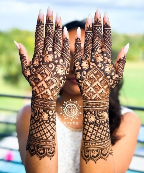 Back Hand Mehndi Design Latest, Mehendi Designs For Roka, Telugu Mehendi Designs, Back Side Engagement Mehndi Design, Bridal Mehendi Simple, Love Story Mehendi Design, Nail Polish With Mehendi, Bridal Mehendi Designs For Engagement, Mehendhi Designs Bridal