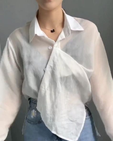 Girls must know hacks [Video] | Diy fashion, Fashion hacks clothes, Refashion clothes How To Style Basic Shirt, Women In White Shirt, Styling Shirts Women, How To Style A Blouse, Basic Dress Hijab, Styling Kemeja, How To Style White Shirt, Outfit Ideas White Shirt, Outfit With White Shirt