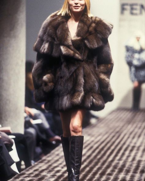 Terrence Loves You, Fendi Fur, Vintage Runway, Vintage Fendi, Mood Board Fashion, Naomi Campbell, Doja Cat, Fur Jacket, Couture Fashion