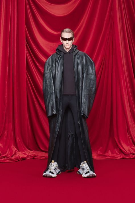 Sites-BAL-R-WEUR-Site Balenciaga Menswear, Balenciaga Runway, Balenciaga Spring, Circle Dress, Car Coat, Biker Leather, Hollywood Actor, Tailored Jacket, Spring 2024