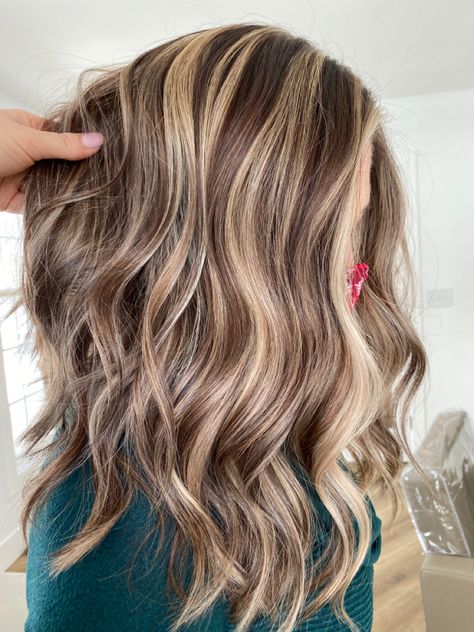 Blonde Chunky Highlights, Chunky Blonde Highlights, Chunky Highlights, Hair Dyed, Hair Highlights And Lowlights, Brunette Hair With Highlights, Brown Hair With Blonde Highlights, Low Lights Hair, Highlights Brown Hair