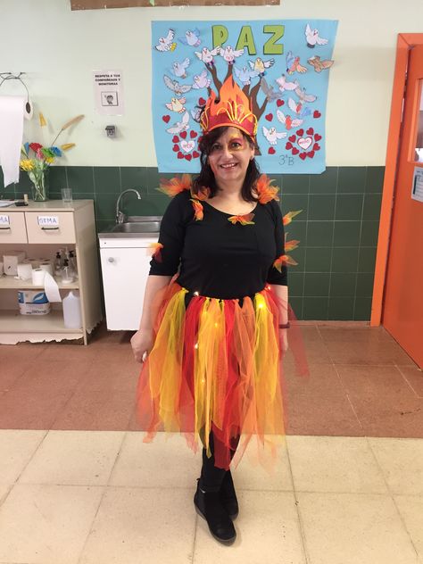 Fire Fancy Dress For Kids, Elemental Ember Costume Diy, Diy Flame Costume, Ember Elemental Costume, Elemental Costume Ideas, Diy Fire Costume, Fire Costume Ideas, 4 Elements Costume, Fire Costume Women