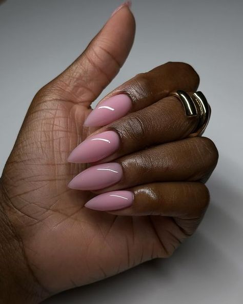 Aprés Gel-X and Structured manicures on Instagram: "This colour has no name unfortunately ❤️  Happy new month x  #dovenailsbysharon #apresgelx #gelx #stilettonails" Nail Design Oval Shape, Bubble Gum Pink Almond Nails, Natural Pink Almond Nails, Two Different Colored Nails On Each Hand, Sharp Almond Nails, Safe Nails, Pastel Almond Nails, Pleasing Nails, Date Nails