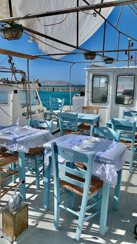 Greece Local Fashion, Greece Islands Aesthetic, Paros Aesthetics, Paros Greece Aesthetic, Grecia Aesthetic, Mama Mia Summer, Paros Naoussa, Greek Summer Aesthetic, Greece Summer Aesthetic