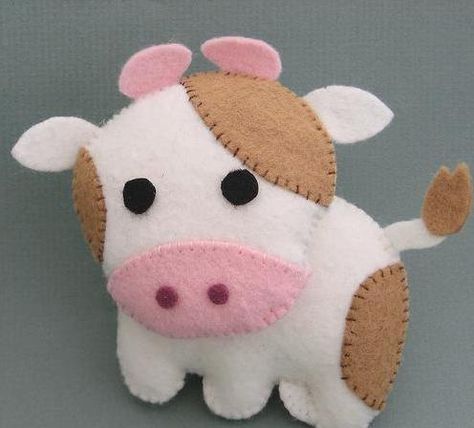 felt cow Potpourri Bag, Bag Shapes, Sewing 101, Felt Projects, Felt Food, Felt Patterns, Felt Decorations, Felt Christmas Ornaments, Pin Cushion