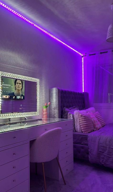 Ami Charlize Room, Light Up Bed Frame Bedroom Ideas, 2024 Home Decor Trends, Led Lights Bedroom, Diy Led Light, 2024 Home Decor, Bedroom Ideas For Small Rooms Cozy, Room Organization Bedroom, Diy Led