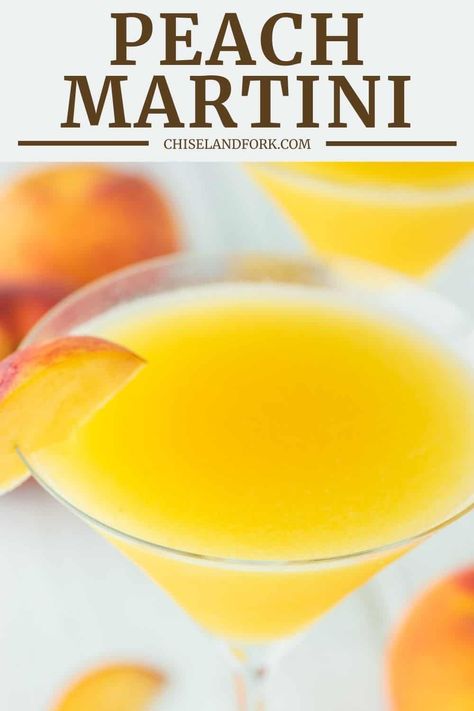 Peach Martini, Martini Recipes Vodka, Yummy Summer Cocktails, Peach Vodka, Martinis Drinks, Cocktail Drinks Alcoholic, Fresh Peaches, Boozy Drinks, Vodka Drinks