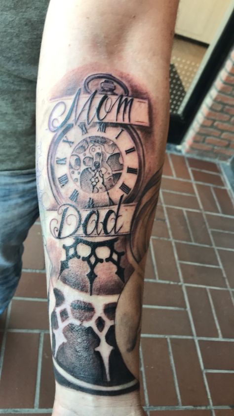 Mum And Dad Tattoos Men, Mom And Dad Tattoo For Men, Mom And Dad Tattoo, Mum And Dad Tattoos, Top Of Shoulder Tattoo, Witch Mom, Small Tattoos For Men, Black And Grey Sleeve, Tattoos Forearm