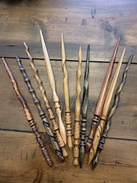 Hand Carved Walking Sticks, Wooden Wand, Witch Wand, Wood Craft Patterns, Stick Art, Fairy Wands, Wood Carving Patterns, Wood Carving Art, Whittling