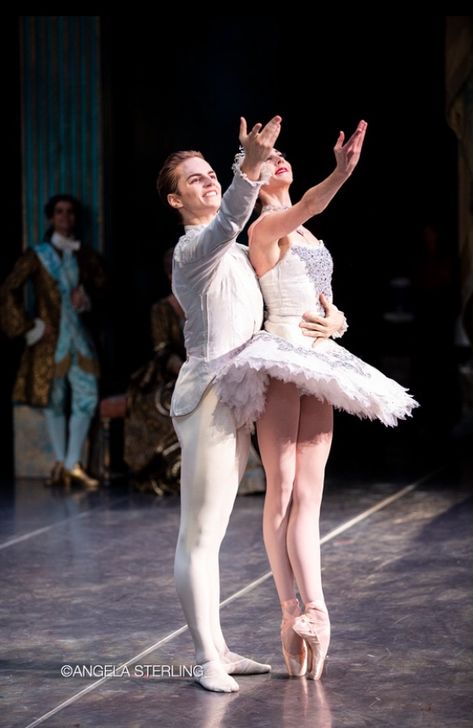 Laura Tisserand and Dylan Wald,PNB's "The Sleeping Beauty" Ballet Dance Photography, Ballet Images, Ballet Pictures, International Dance, Ballet Beauty, Ballet Poses, Ballet Inspiration, American Ballet Theatre, Misty Copeland