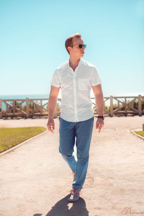 hot weather men outfit - performance business casual from Mizzen and Main Hot Weather Business Casual, Weather Images, Church Outfit Casual, Dress Business Casual, Business Attire For Men, Business Professional Attire, Hot Weather Outfits, Mens Dress Outfits, Dress Business