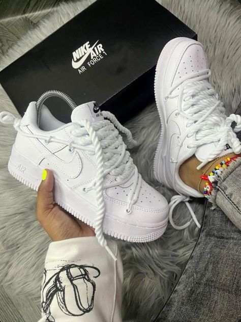 Toy Story Collection, Pretty Sneakers, Custom Shoes Diy, White Nike Shoes, Nike Shoes Girls, Jordan Shoes Girls, Kicks Shoes, All Nike Shoes, Cute Nike Shoes