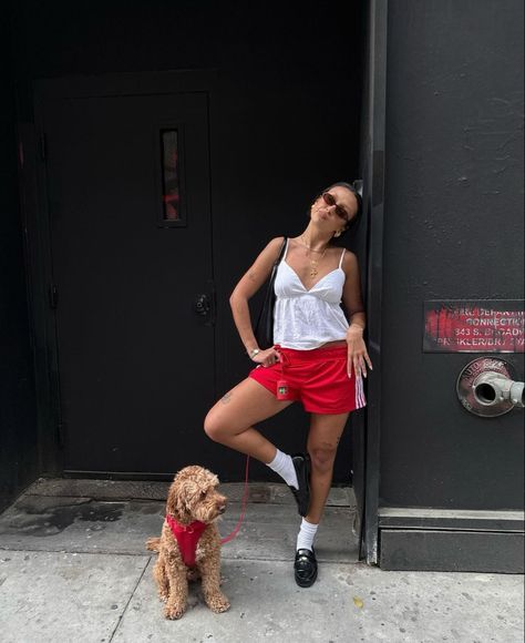 Barcelona Outfits Aesthetic, Red Adidas Shorts Outfit, Red Shorts Outfit Aesthetic, Adidas Shorts Outfit Aesthetic, Adidas Shorts Outfit Summer, Primavera Sound Outfit, Adidas Shorts Outfit, Red Shorts Outfit, Backpacking Outfits