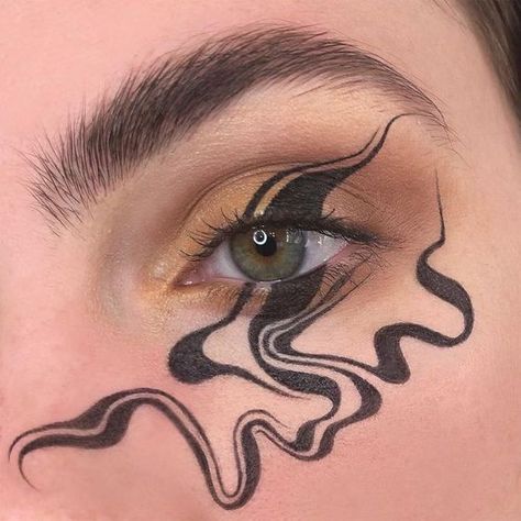 Halloweenský Makeup, Eyeliner Designs, Face Art Makeup, Graphic Makeup, Graphic Eyeliner, Edgy Makeup, Creative Eye Makeup, Crazy Makeup, Creative Makeup Looks