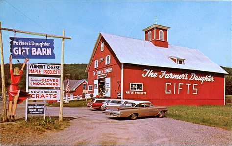 "The Farmer's Daughter", Gift Barn, St. Johnsbury VT Country Stores, Old Country Stores, Store Ideas, Roadside Attractions, Country Store, Covered Bridges, New Crafts, General Store, Discover The World