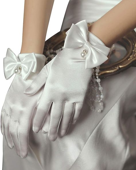 Aesthetic Gloves, Fancy Gloves, Gloves Aesthetic, Floral Gloves, Silk Gloves, Satin Gloves, Satin Suit, Elegant Gloves, Gloves Vintage